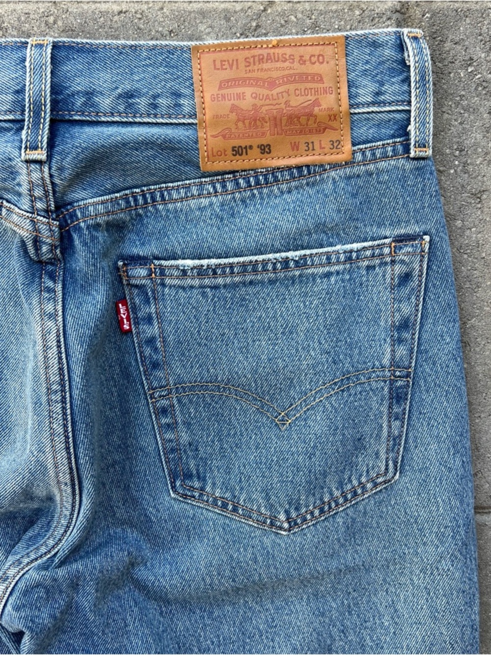 Levi's Light Blue Straight Leg Jeans with Distressed Knees - Picture 10 of 10